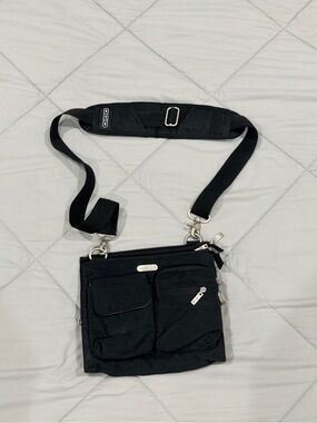 OGIO Men’s Black Crossbody Messenger Bag with Adjustable Strap